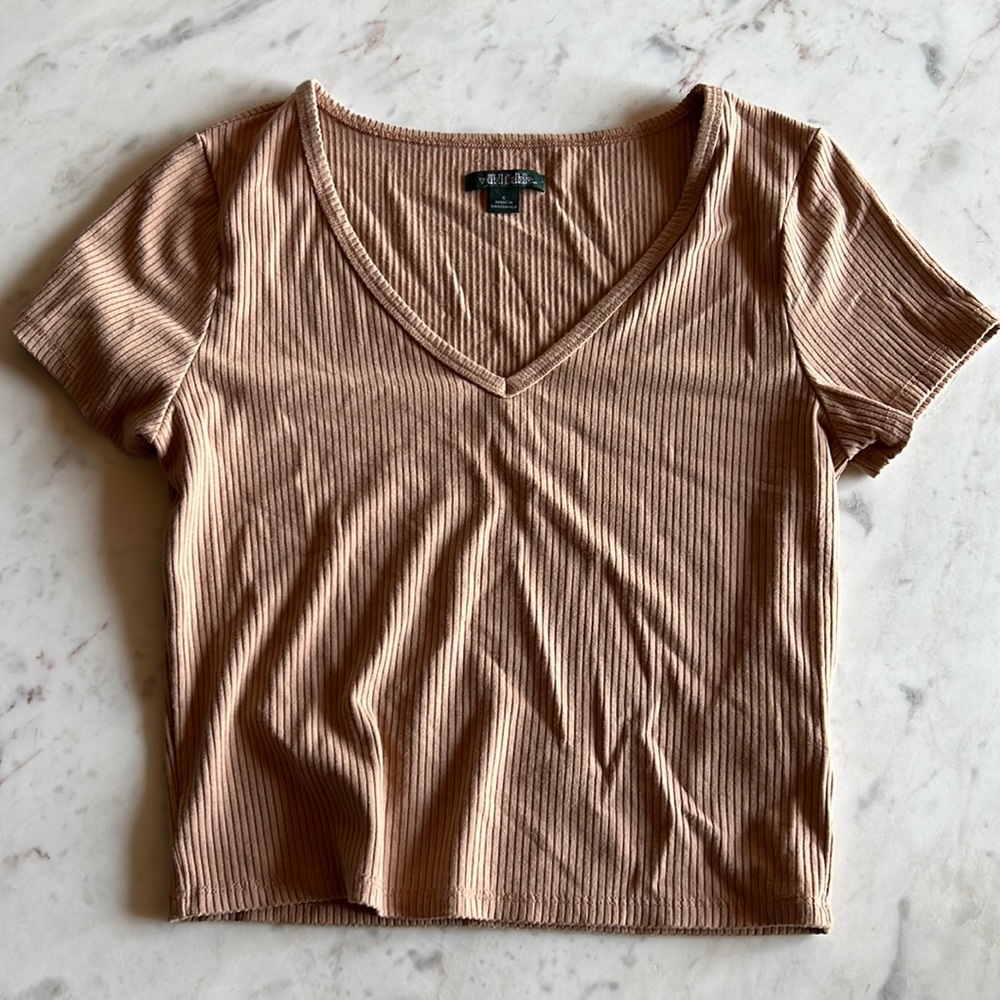 Blush crop tee